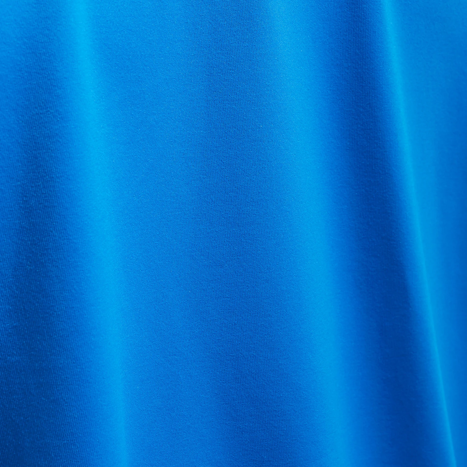 Musto Insignia UV Fast Dry Short Sleeve Rash Guard - Brilliant Blue 5 Musto Insignia UV Fast Dry Short Sleeve Rash Guard - Brilliant Blue - Image 3